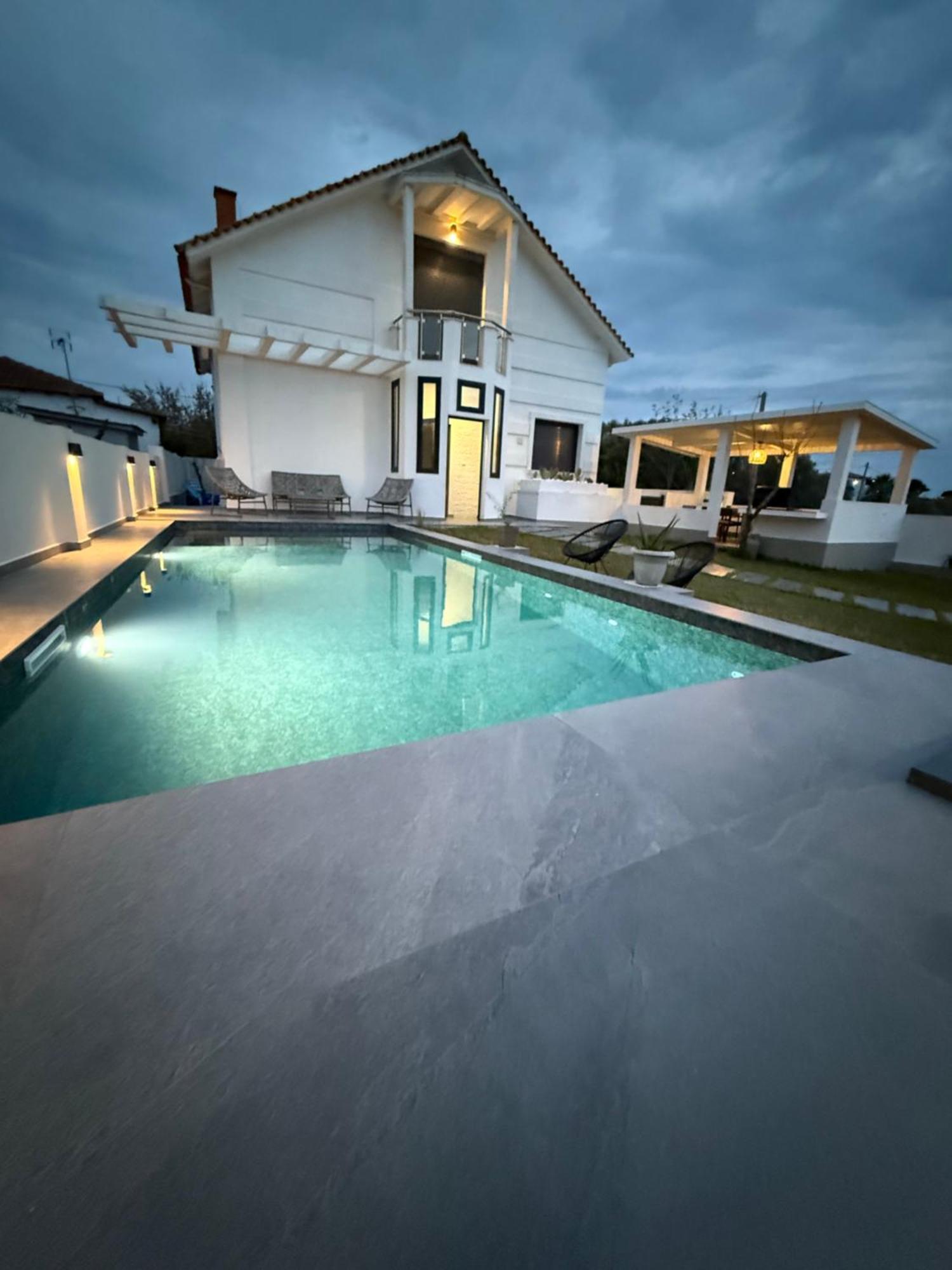 Villa Sunset Albatross Nea Poteidaia Exteriör bild